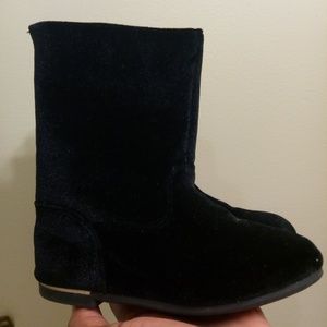 Black zipper boots